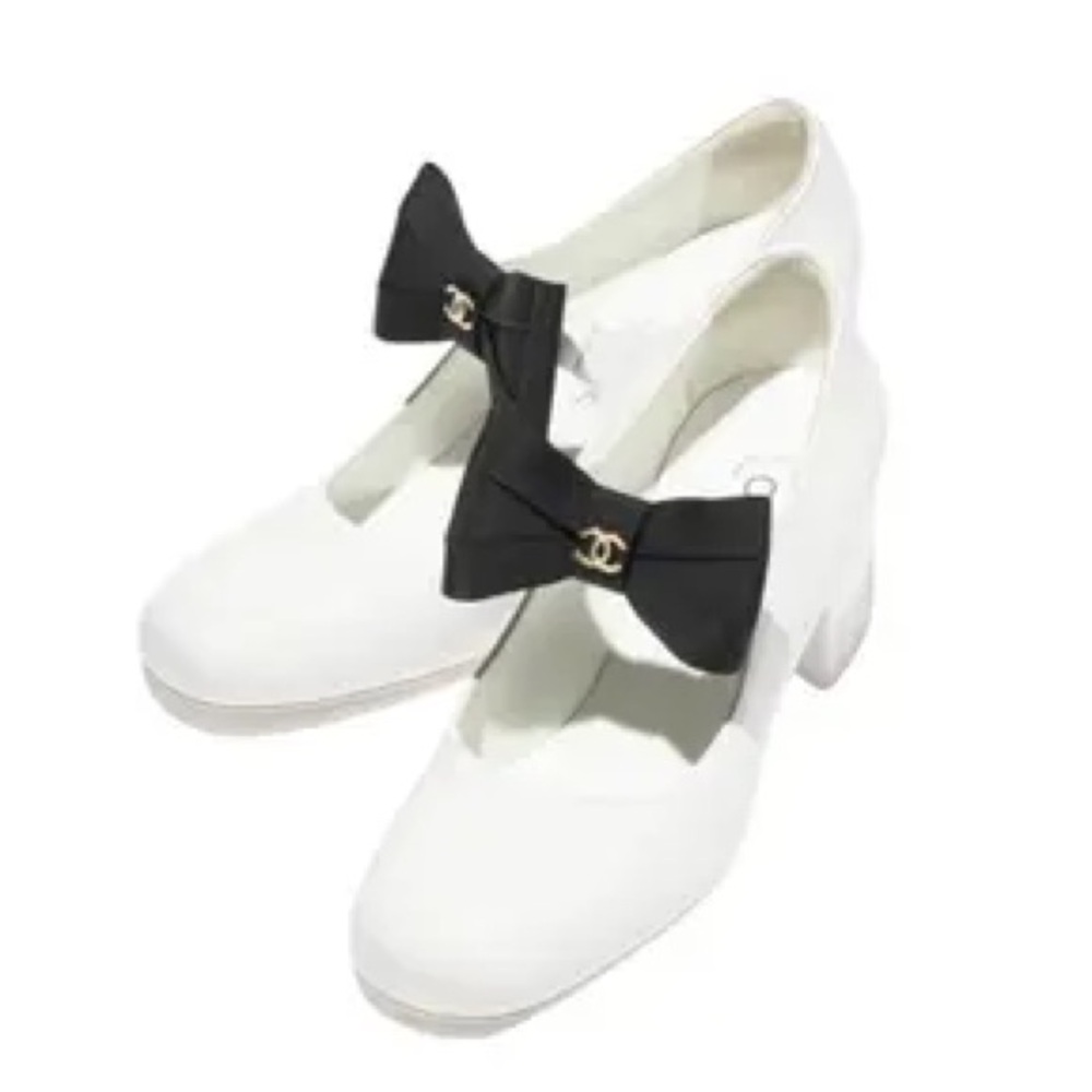 CHANEL White and Black Mary Jane Bow Women's Shoes 36  NIB